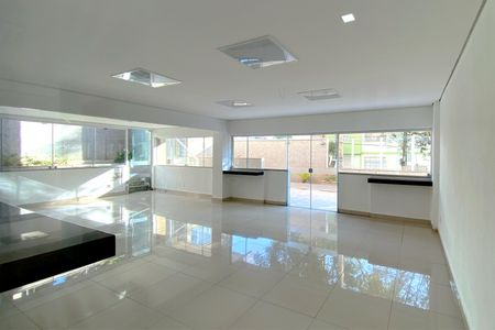 Apartamento à venda com 220m², 4 quartos e 2 vagasÁrea comum - Salão de festas
