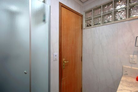 Apartamento à venda com 220m², 4 quartos e 2 vagasBanheiro