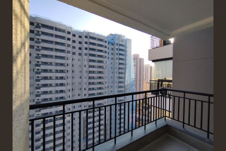 Studio para alugar com 35m², 1 quarto e 1 vaga Studio para alugar com 35m², 1 quarto e 1 vagaVaranda