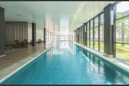 Studio à venda com 42m², 1 quarto e 1 vagaÁrea comum - Piscina Coberta