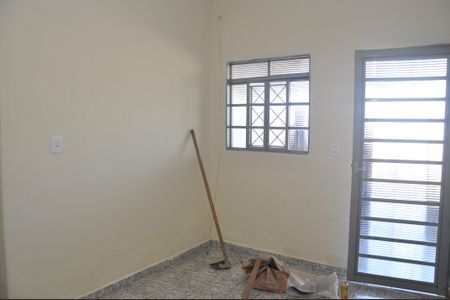 Sala de casa para alugar com 1 quarto, 50m² em Jardim Volobueff (nova Veneza), Sumaré