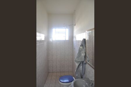 Banheiro 1 (suíte quarto 1) de casa para alugar com 1 quarto, 50m² em Jardim Volobueff (nova Veneza), Sumaré