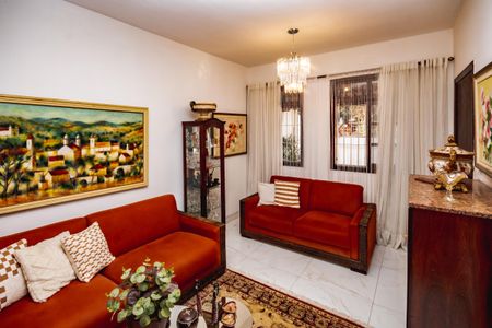 Sala de casa à venda com 4 quartos, 130m² em Serrano, Belo Horizonte