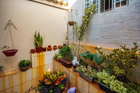 Casa à venda com 130m², 4 quartos e 2 vagasÁrea externa