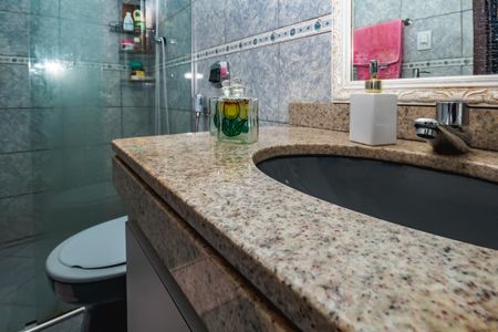 Casa à venda com 130m², 4 quartos e 2 vagasBanheiro do Quarto 1