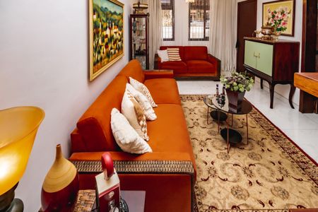 Sala de casa à venda com 4 quartos, 130m² em Serrano, Belo Horizonte