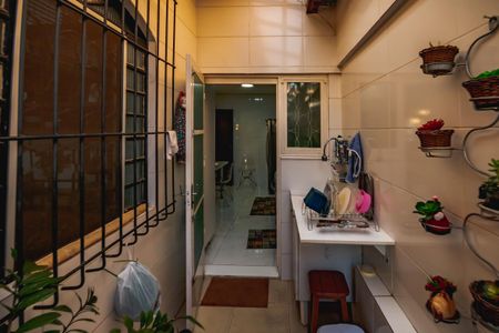 Casa à venda com 130m², 4 quartos e 2 vagasÁrea de Serviço