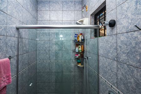 Casa à venda com 130m², 4 quartos e 2 vagasBanheiro do Quarto 1