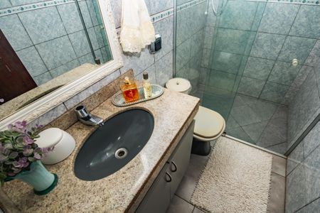 Casa à venda com 130m², 4 quartos e 2 vagasBanheiro Social