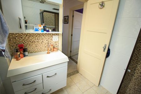 Apartamento à venda com 64m², 1 quarto e sem vagaBanheiro