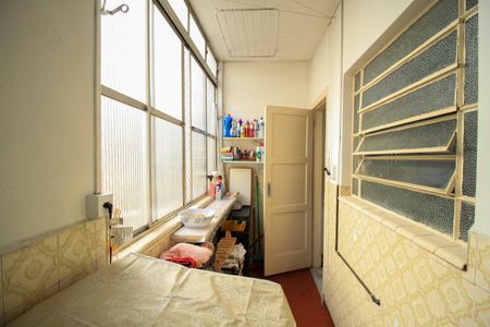 Apartamento à venda com 64m², 1 quarto e sem vagaÁrea de Serviço