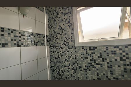 Casa de condomínio à venda com 110m², 3 quartos e 2 vagasBanheiro Social
