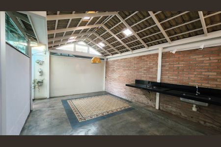 Casa de condomínio à venda com 110m², 3 quartos e 2 vagasÁrea gourmet