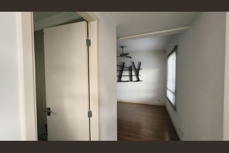 Casa de condomínio à venda com 110m², 3 quartos e 2 vagasEntrada