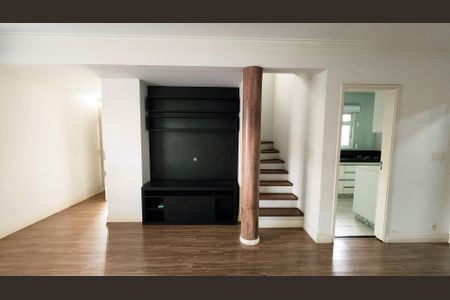 Casa de condomínio à venda com 110m², 3 quartos e 2 vagasSala