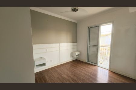 Casa de condomínio à venda com 110m², 3 quartos e 2 vagasSuíte