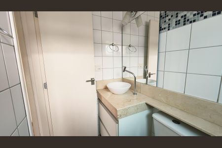Casa de condomínio à venda com 110m², 3 quartos e 2 vagasBanheiro Social
