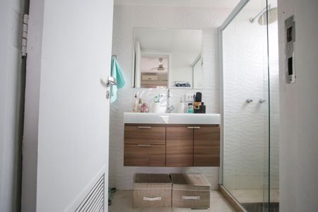 Apartamento para alugar com 100m², 3 quartos e 2 vagasBanheiro da Suíte