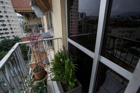 Apartamento para alugar com 100m², 3 quartos e 2 vagasVaranda da Suíte