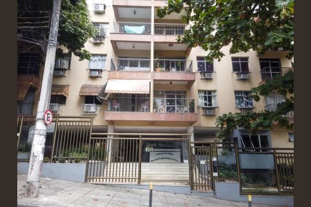 Apartamento para alugar com 100m², 3 quartos e 2 vagasFachada