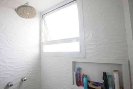 Apartamento para alugar com 100m², 3 quartos e 2 vagasBanheiro da Suíte