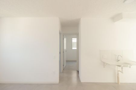 Sala de apartamento para alugar com 2 quartos, 40m² em Guaratiba, Rio de Janeiro