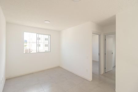 Sala de apartamento para alugar com 2 quartos, 40m² em Guaratiba, Rio de Janeiro