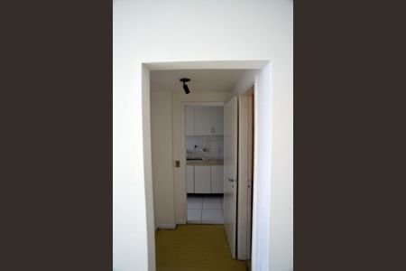 Corredor de apartamento para alugar com 2 quartos, 70m² em Barra da Tijuca, Rio de Janeiro