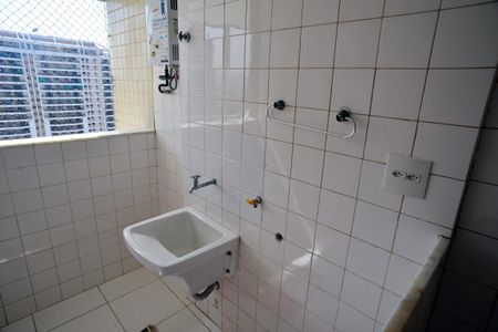 Apartamento para alugar com 70m², 2 quartos e 1 vagaÁrea de Serviço