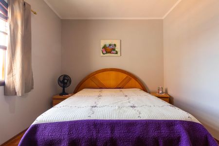 Casa à venda com 168m², 3 quartos e 2 vagas Casa à venda com 168m², 3 quartos e 2 vagasQuarto 1