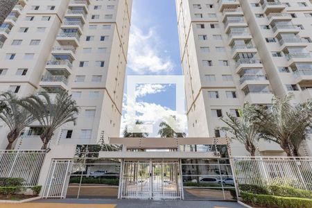 Apartamento à venda com 52m², 2 quartos e 2 vagas Apartamento à venda com 52m², 2 quartos e 2 vagasFachada