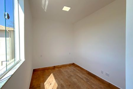 Casa de condomínio à venda com 83m², 3 quartos e 1 vagaSuite