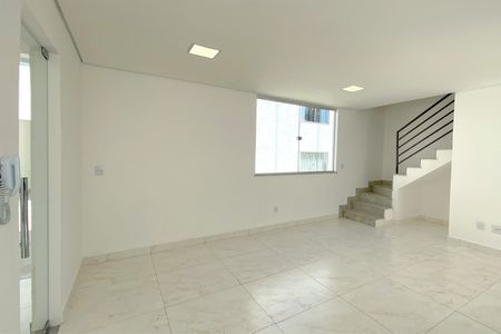 Casa de condomínio à venda com 83m², 3 quartos e 1 vagaSala