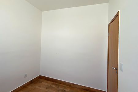 Casa de condomínio à venda com 83m², 3 quartos e 1 vagaQuarto 2