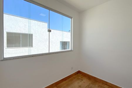 Casa de condomínio à venda com 83m², 3 quartos e 1 vagaQuarto 2
