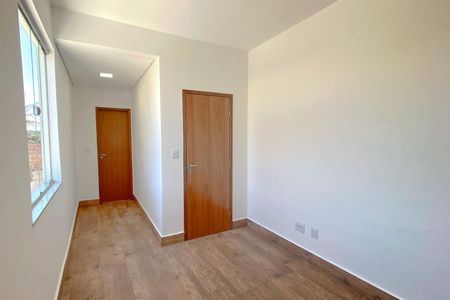 Casa de condomínio à venda com 83m², 3 quartos e 1 vagaSuite