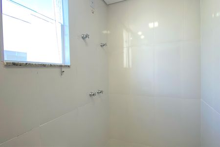 Casa de condomínio à venda com 83m², 3 quartos e 1 vagaBanheiro