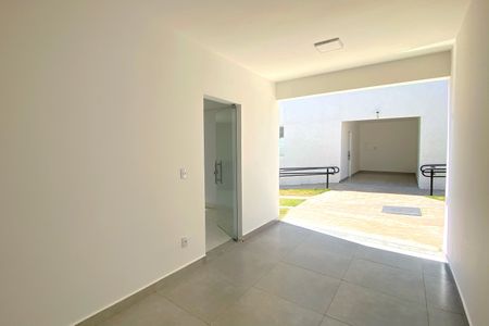Casa de condomínio à venda com 83m², 3 quartos e 1 vagaGaragem
