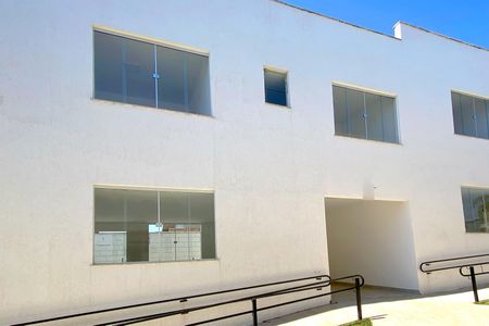 Casa de condomínio à venda com 84m², 3 quartos e 1 vagaFachada