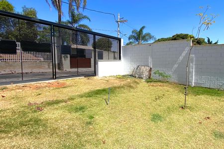 Casa de condomínio à venda com 84m², 3 quartos e 1 vagaÁrea comum