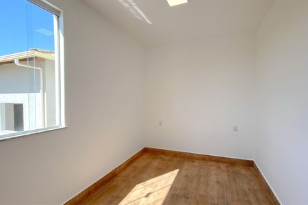 Casa de condomínio à venda com 84m², 3 quartos e 1 vagaSuíte