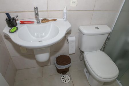 Casa à venda com 200m², 4 quartos e 1 vaga Casa à venda com 200m², 4 quartos e 1 vagaBanheiro do Escritório