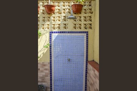 Casa à venda com 200m², 4 quartos e 1 vaga Casa à venda com 200m², 4 quartos e 1 vagaVaranda da Suíte 1