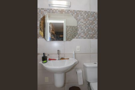 Casa à venda com 200m², 4 quartos e 1 vaga Casa à venda com 200m², 4 quartos e 1 vagaBanheiro do Escritório