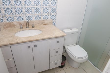 Casa à venda com 200m², 4 quartos e 1 vaga Casa à venda com 200m², 4 quartos e 1 vagaBanheiro da Suíte 3