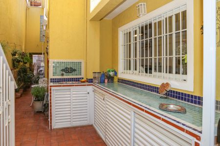 Casa à venda com 200m², 4 quartos e 1 vaga Casa à venda com 200m², 4 quartos e 1 vagaÁrea de Serviço