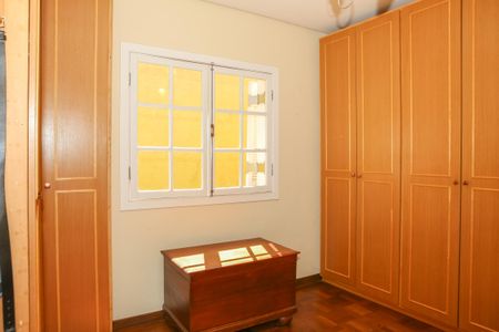 Casa à venda com 200m², 4 quartos e 1 vaga Casa à venda com 200m², 4 quartos e 1 vagaSuíte 2