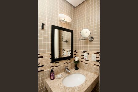 Apartamento para alugar com 55m², 2 quartos e sem vagaBanheiro Suíte 2