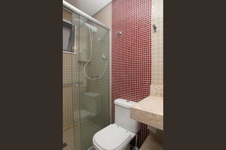 Banheiro Suíte 1 de apartamento para alugar com 2 quartos, 55m² em Floresta, Porto Alegre