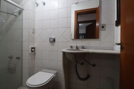 Casa para alugar com 300m², 4 quartos e 3 vagasBanheiro 2